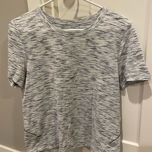 Grey Lululemon Short Sleeve shirt